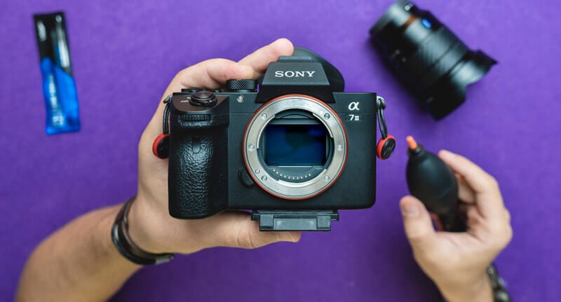 Cleaning mirrorless camera isnt easy