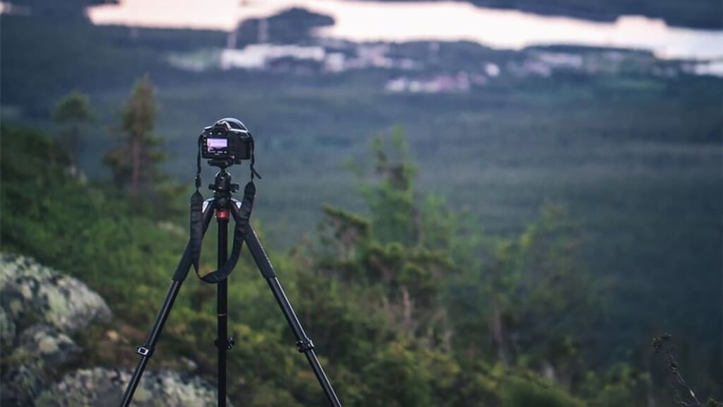 Capture great photos and videos using tripod