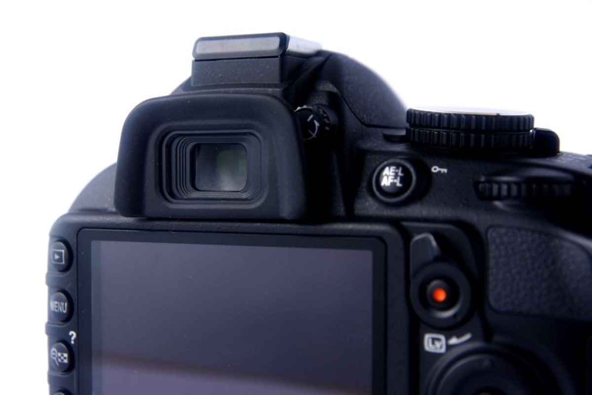 when using a dslr camera what do you need to know